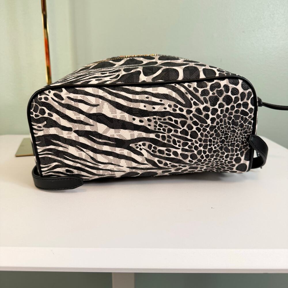 Michael Kors Backpack Handbag Womens Black White Zebra Print Signature Logo Zip - Picture 6 of 10